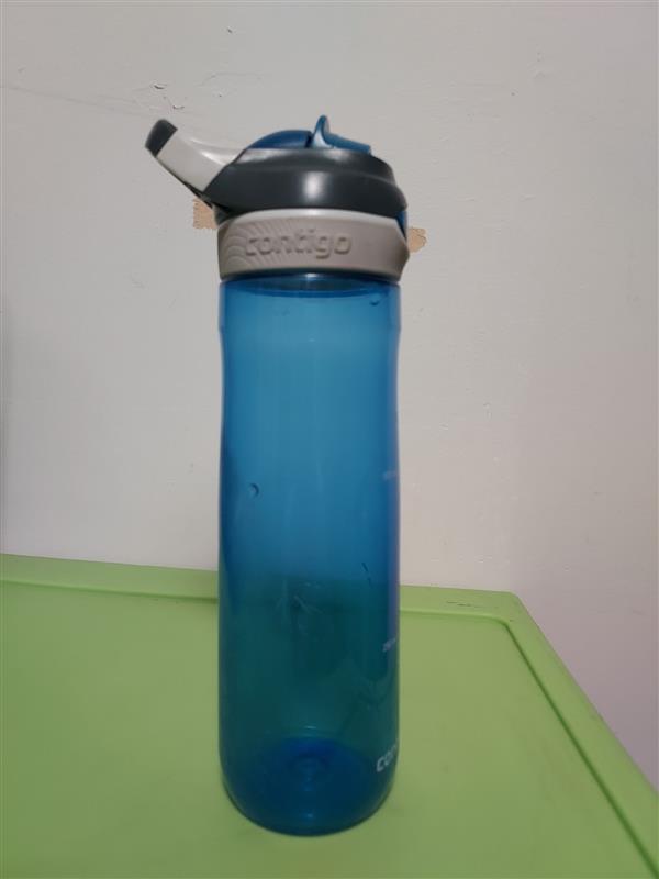 Picture of a blue water bottle